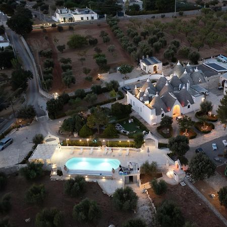 Trullo Degli Anelli In Masseria Cisternino Exterior photo